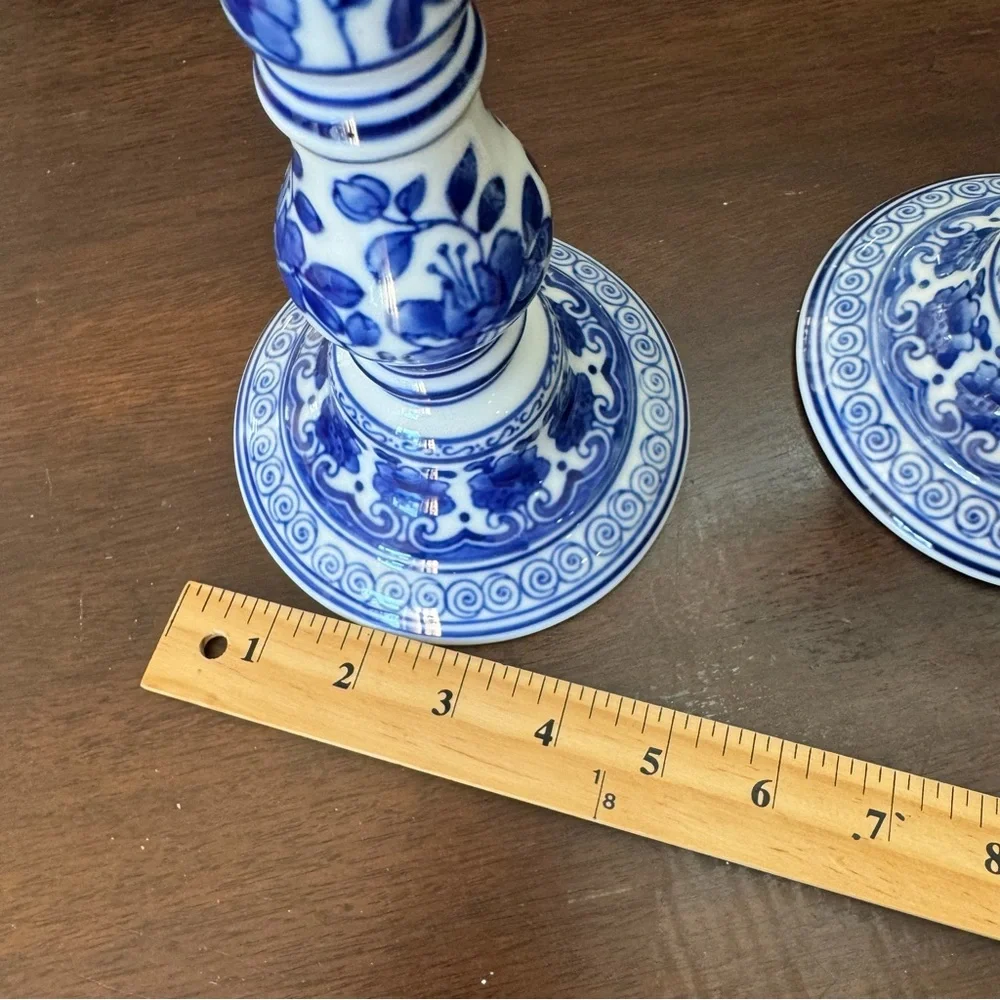 Floral Blue & White Chinese Candlesticks Antique/Vintage  Floral Motif Porcelain - Picture 15 of 16